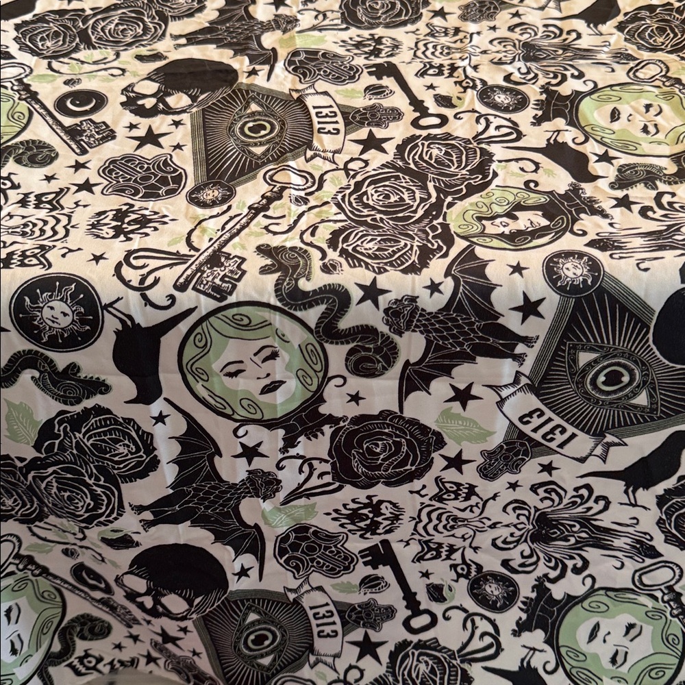 Disney Haunted Mansion Madame Leota Scarf